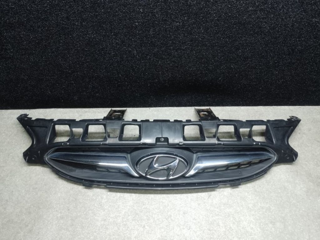 86351-1R010 | Решітка радіатора HYUNDAI ACCENT RB 10-