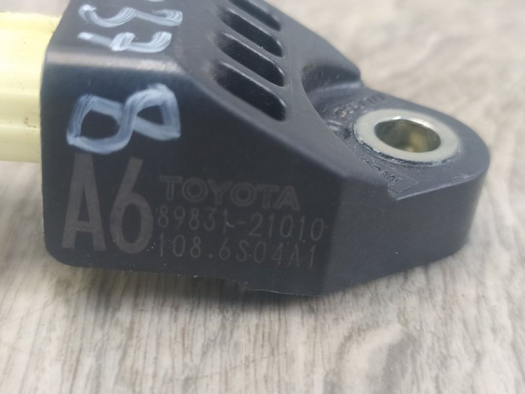 89831-21010 | Датчик удара LEXUS CT200 11-17 - Фото 3