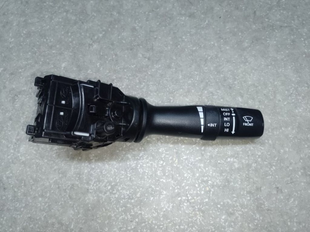 93420-1U000 | Подрулевой переключатель прав. HYUNDAI ELANTRA MD 10-15