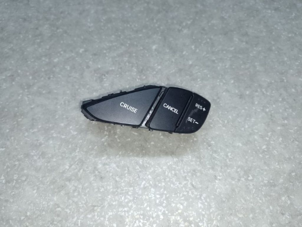 96700-3X801RDR | Кнопки на руль прав. HYUNDAI ELANTRA MD 10-15
