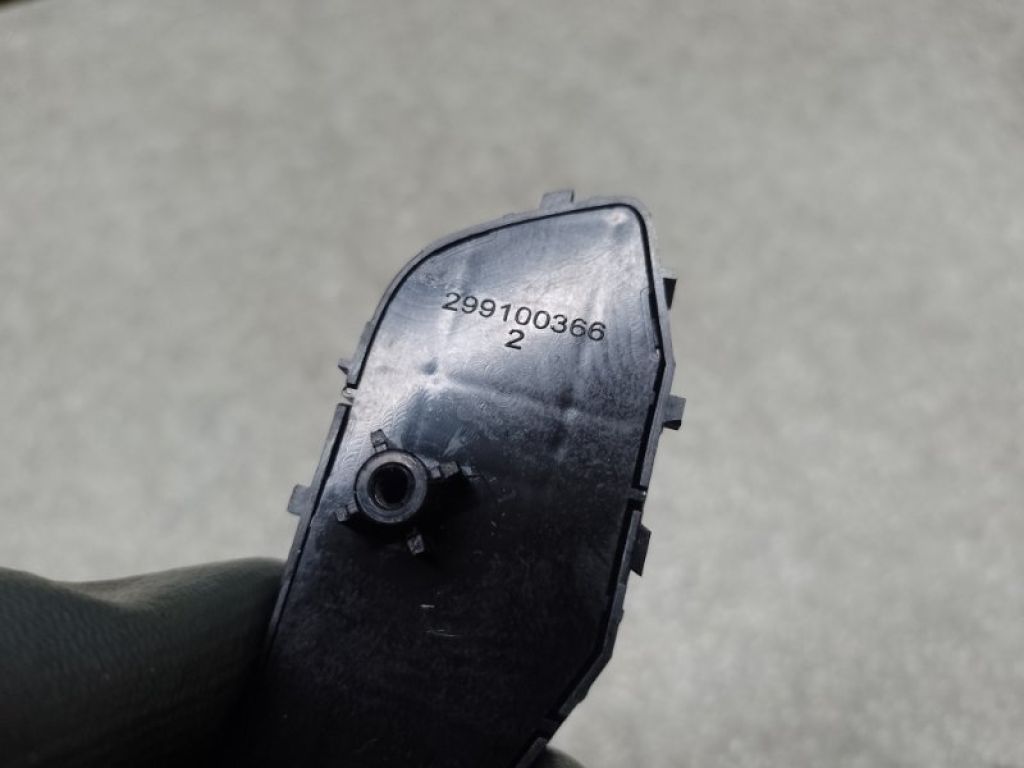 96700-3X801RDR | Кнопки на руль прав. HYUNDAI ELANTRA MD 10-15 - Фото 3