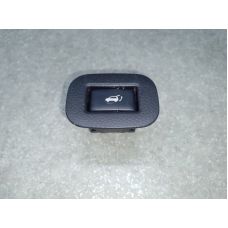 Кнопка закрывания крышки багажника NISSAN X-TRAIL/ROGUE T32 13-20