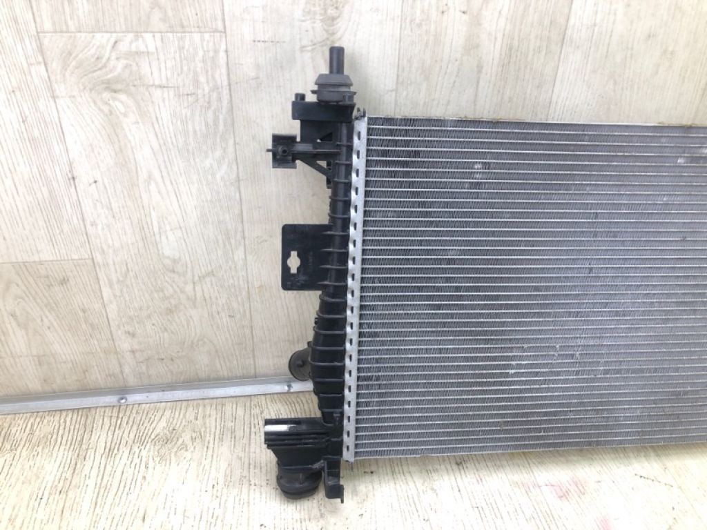 CV6Z-8005-A | Радіатор основний FORD FOCUS 10-18 - Фото 7