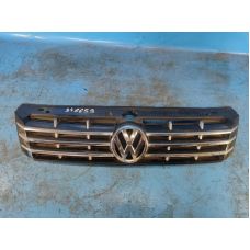 Решетка радиатора VOLKSWAGEN PASSAT B7 11-15
