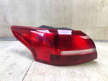 Фонарь наружный лев. FORD FOCUS 10-18