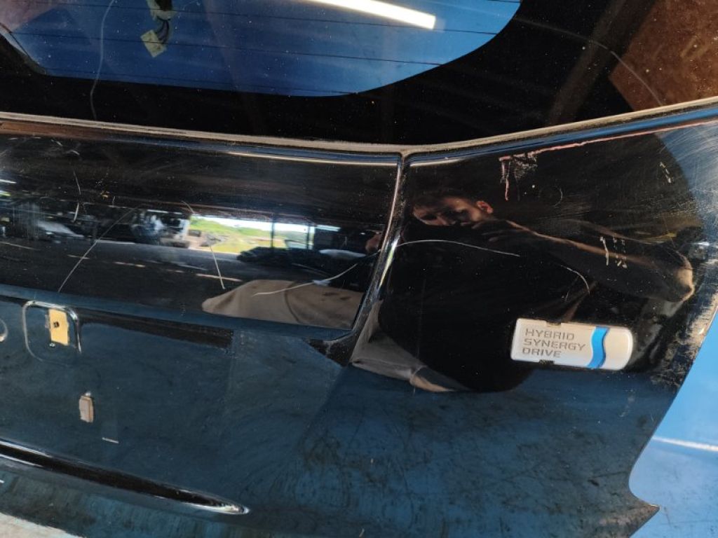 67005-47330 | Кришка багажника TOYOTA PRIUS PLUS 11-14 - Фото 4