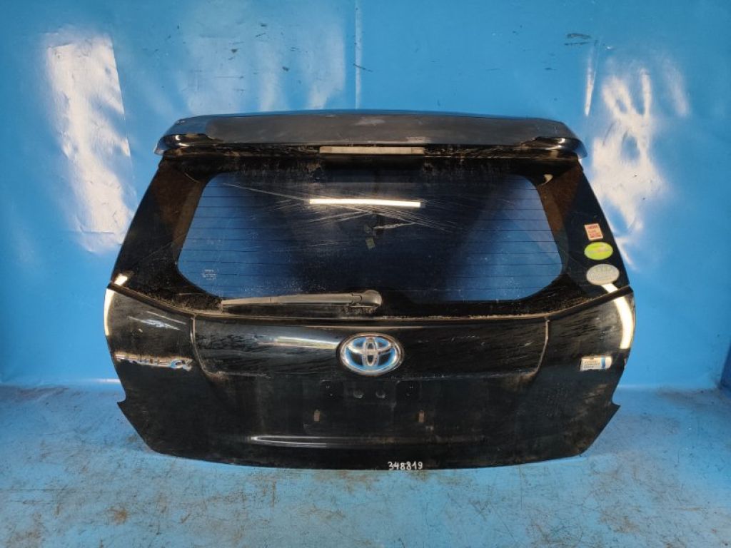67005-47330 | Кришка багажника TOYOTA PRIUS PLUS 11-14