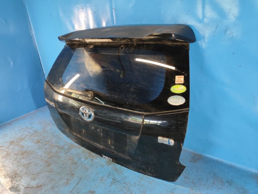 67005-47330 | Кришка багажника TOYOTA PRIUS PLUS 11-14 - Фото 2