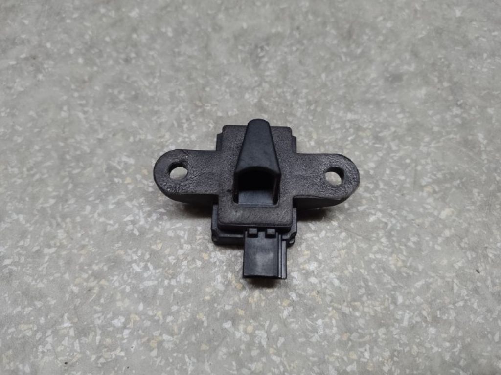 A 003 821 27 51 | Датчик удара передн. MERCEDES S-CLASS W221 06-13 - Фото 2