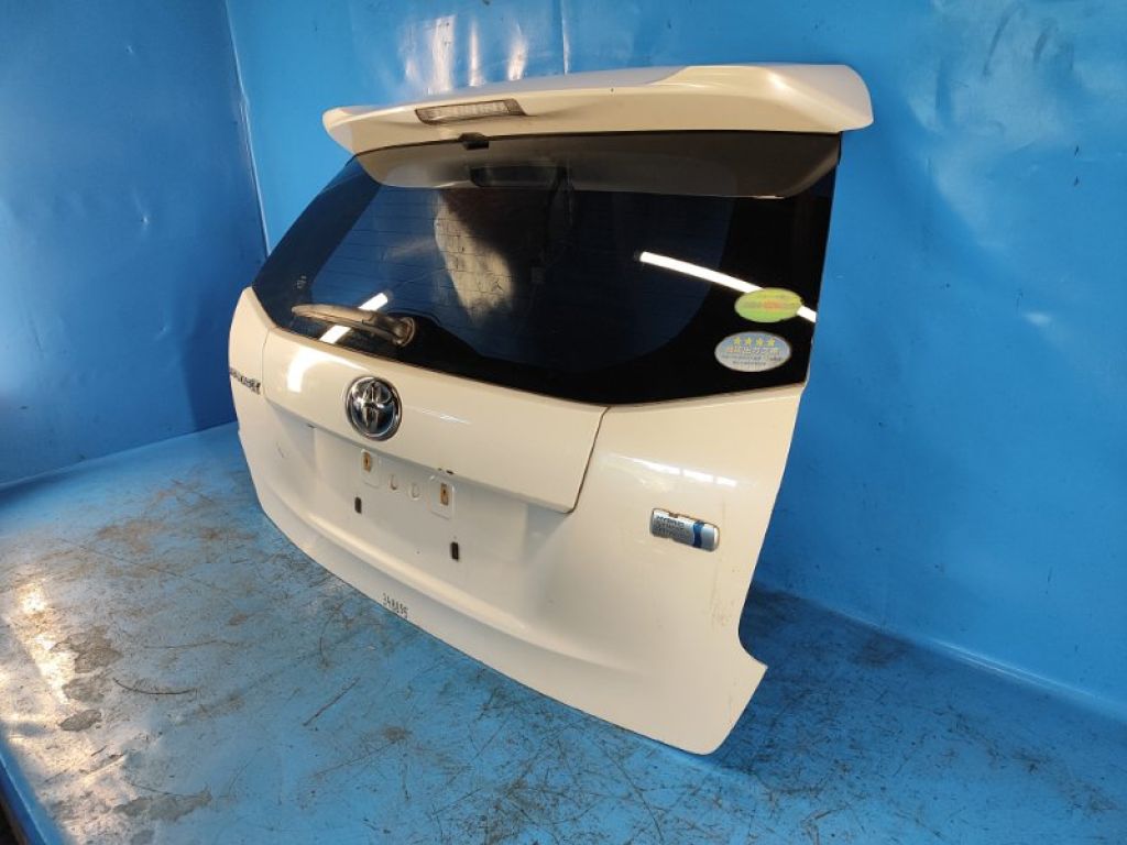 67005-47330 | Крышка багажника TOYOTA PRIUS PLUS 11-14 - Фото 2