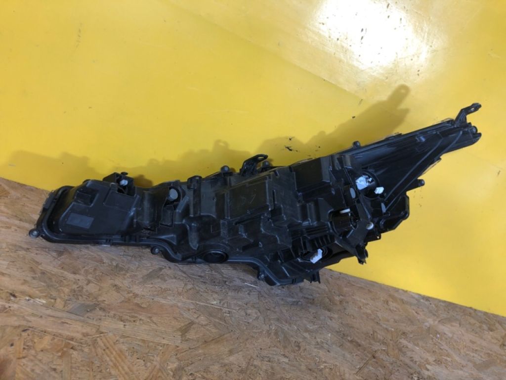 81130-02S70 | Фара прав. TOYOTA COROLLA 18- - Фото 7