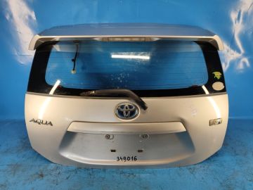 Кришка багажника TOYOTA PRIUS C/AQUA 11-14