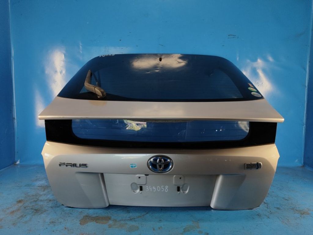 67005-47450 | Крышка багажника TOYOTA PRIUS 16-