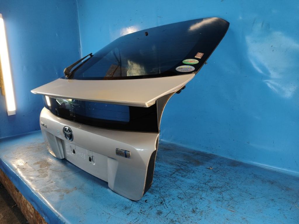 67005-47450 | Крышка багажника TOYOTA PRIUS 16- - Фото 2