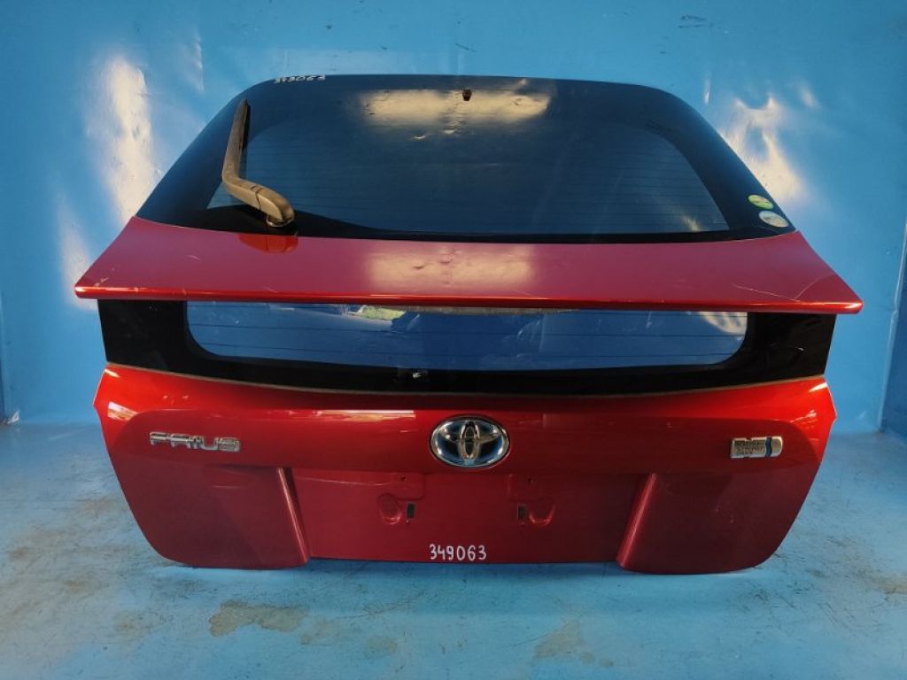 67005-47450 | Крышка багажника TOYOTA PRIUS 16-