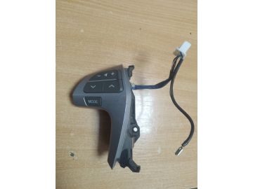 Кнопки на руль лев. TOYOTA CAMRY 40 06-11