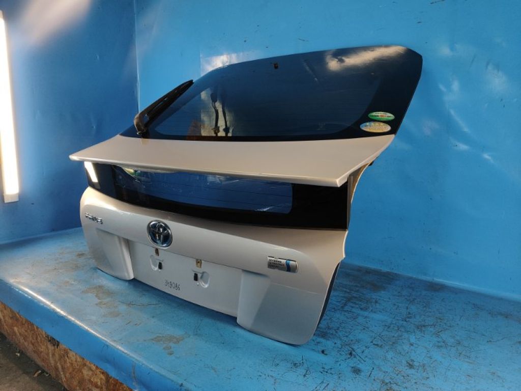 67005-47450 | Крышка багажника TOYOTA PRIUS 16- - Фото 2