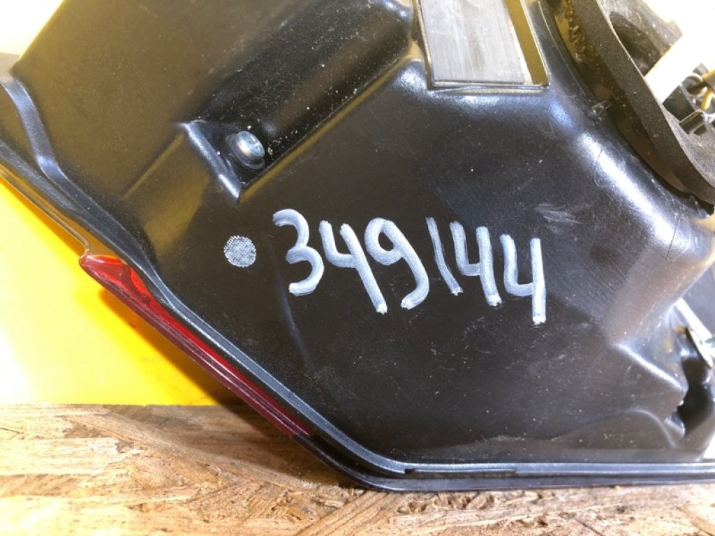 81590-0E090 | Ліхтар внутрішній лів. LEXUS RX350/450 15-22 - Фото 2