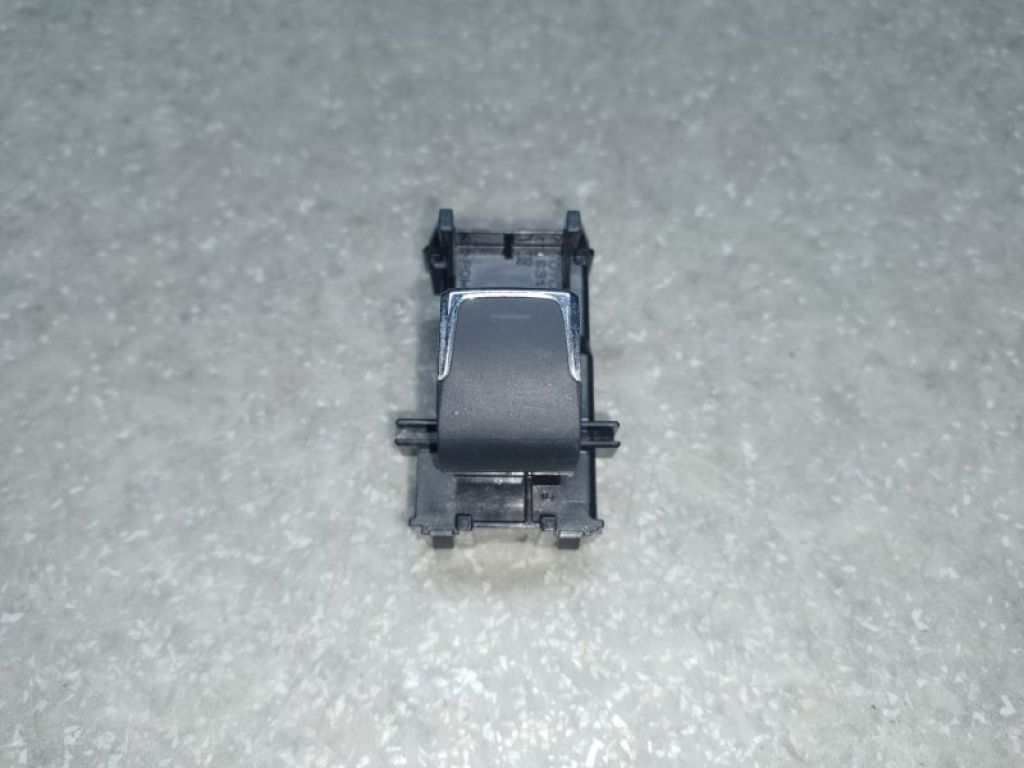 84810-78020 | Кнопка стеклоподъемника задн. прав. LEXUS NX 14-21