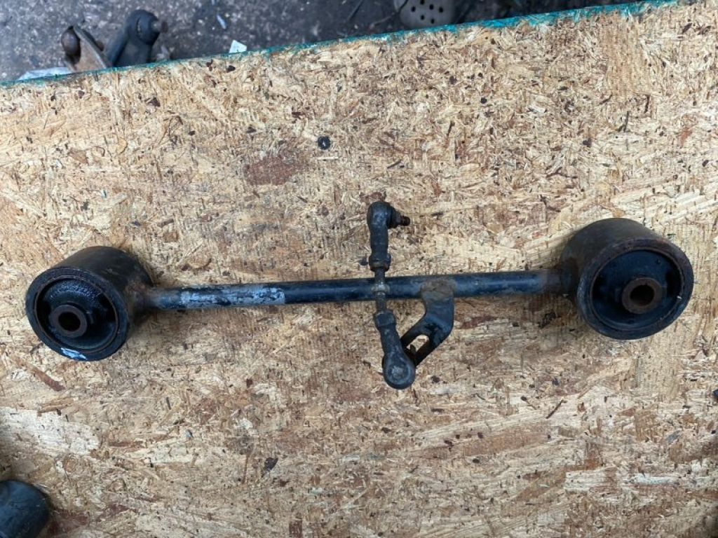 48710-35060 | Рычаг задней подвески продольный прав. TOYOTA LAND CRUISER PRADO 120 02-09