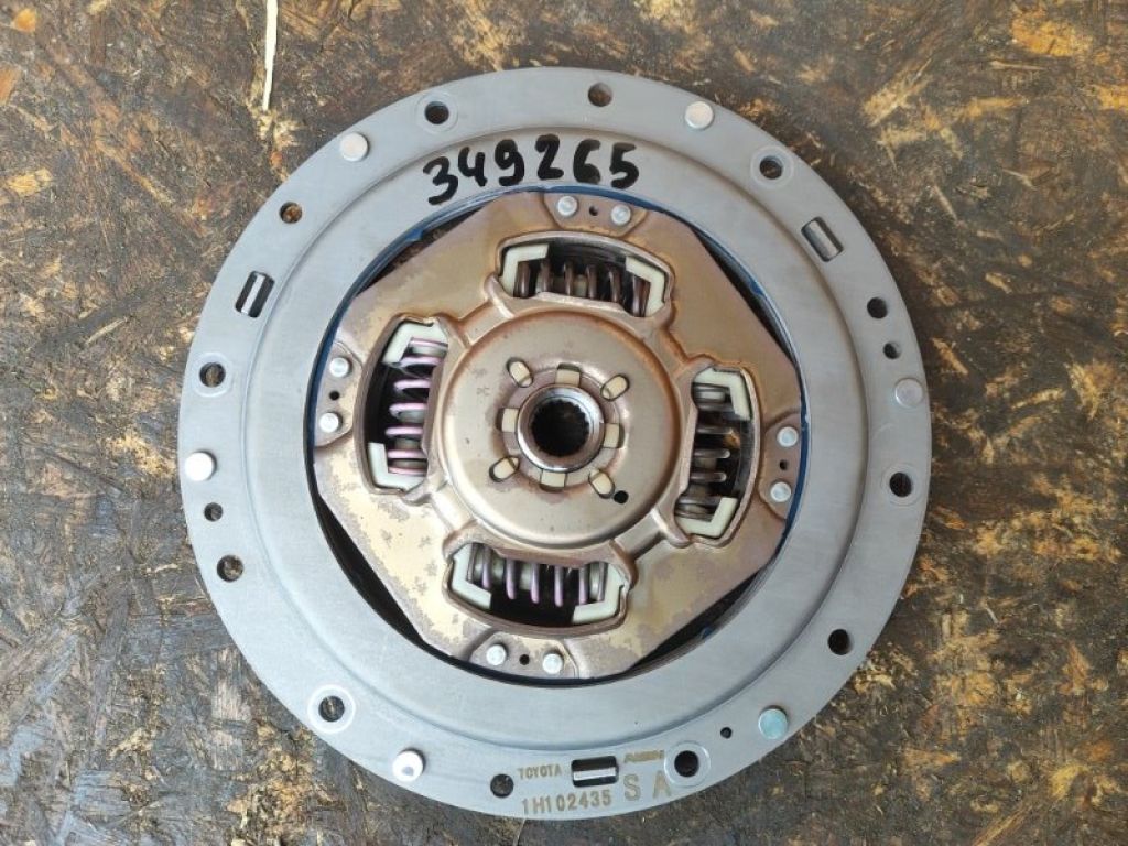 31270-47060 | Диск сцепления LEXUS CT200 11-17