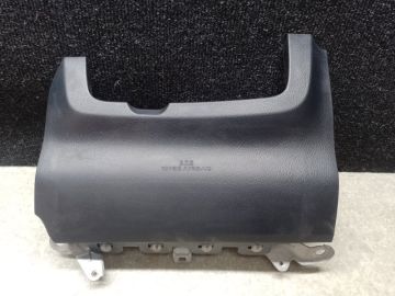 Подушка безпеки в коліна передн. лів. LEXUS CT200 11-17