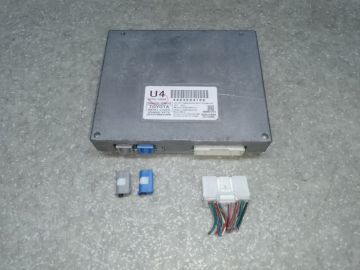 Блок электронный LEXUS CT200 11-17