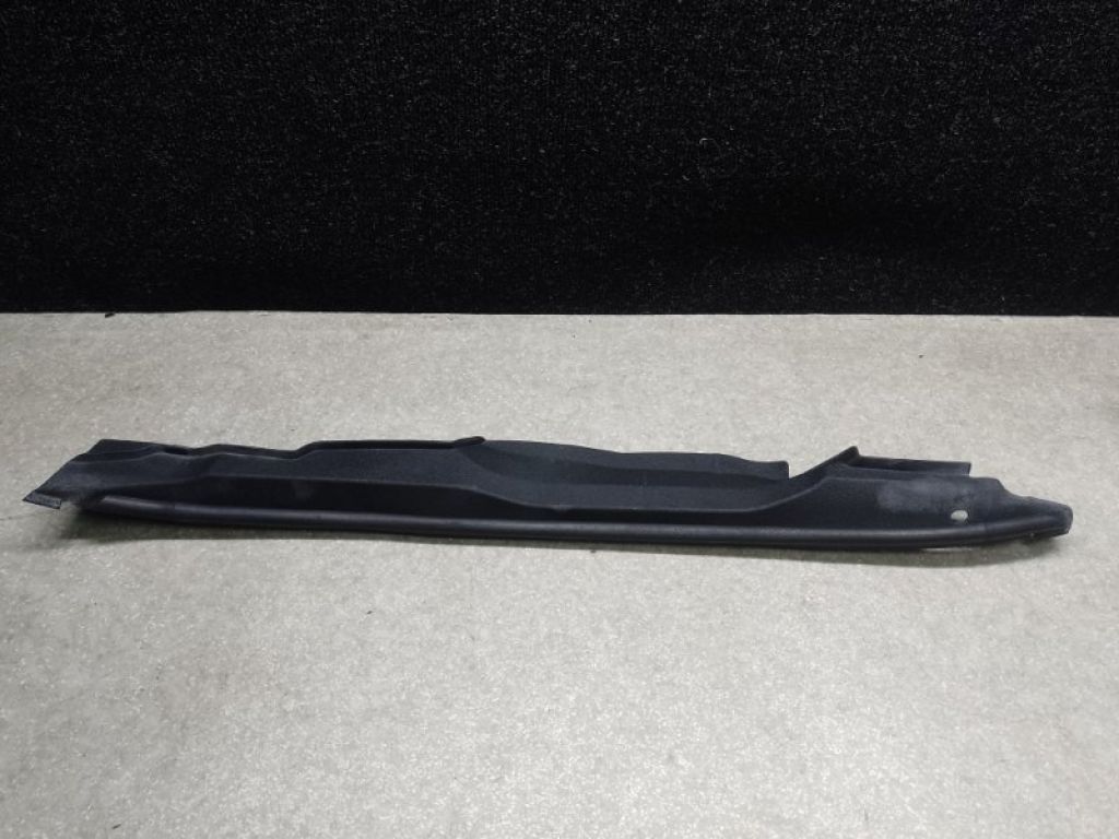 53807-76010 | Накладка крыла переднего внутренняя прав. LEXUS CT200 11-17