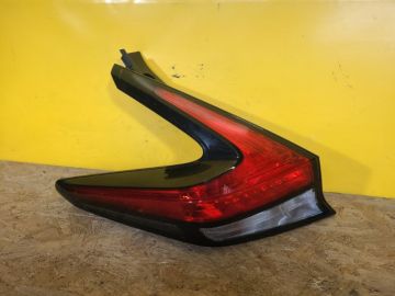 Ліхтар зовнішній лів. NISSAN LEAF 18-