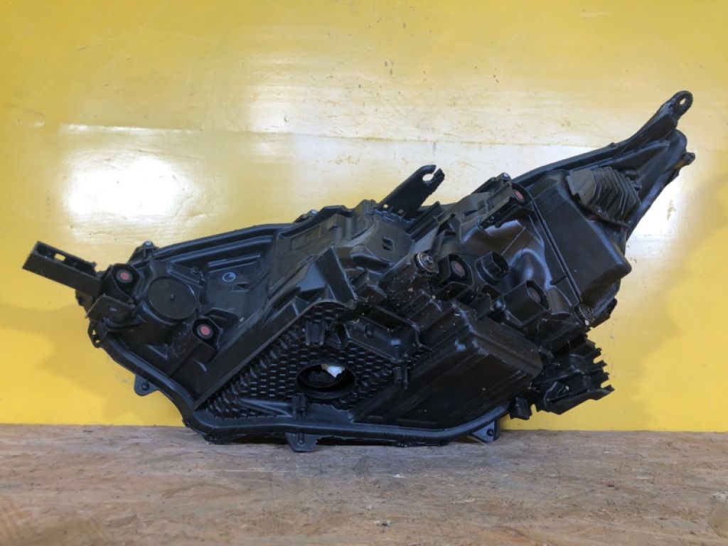 81110-0R330 | Фара прав. TOYOTA BZ4X 21-25 - Фото 6