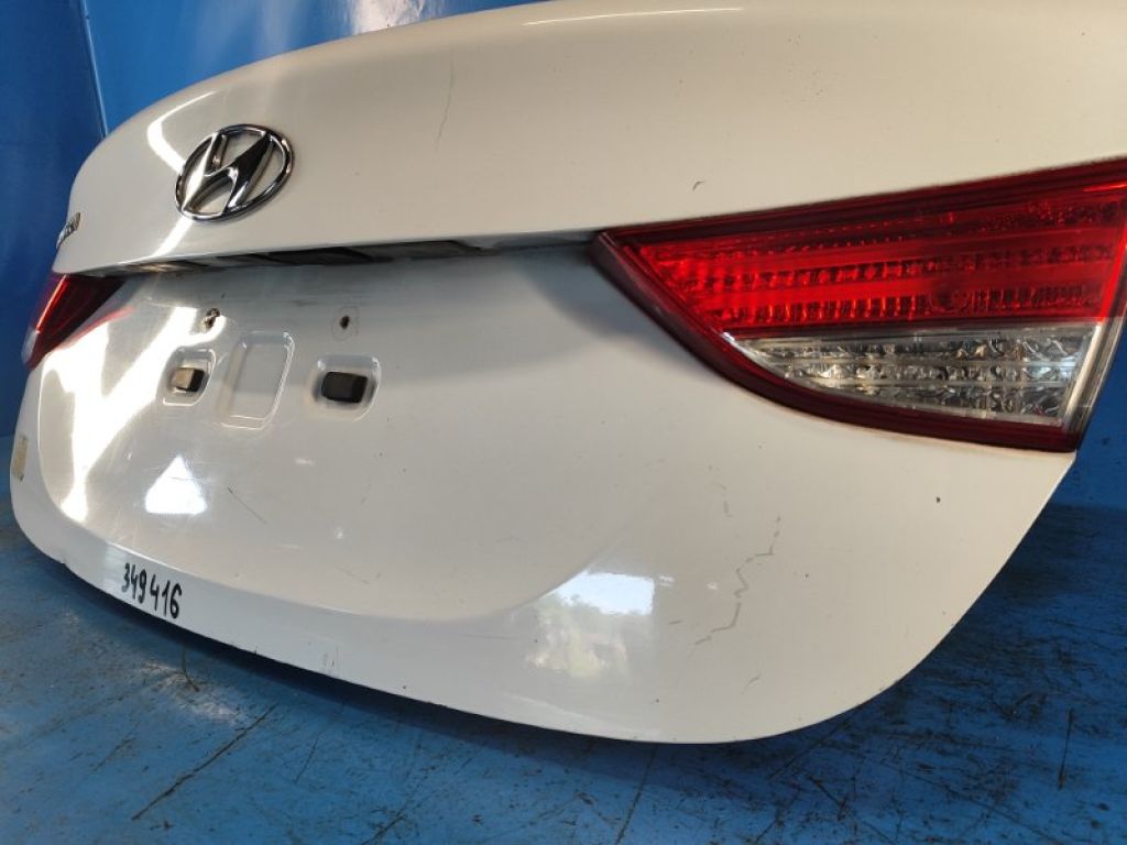 69200-3Y010 | Крышка багажника HYUNDAI ELANTRA MD 10-15 - Фото 8