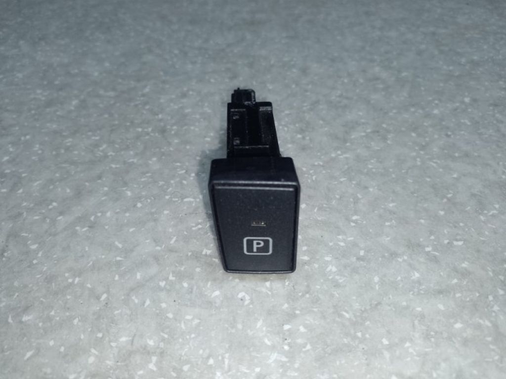 84718-76020 | Кнопка стоянкового гальма LEXUS CT200 11-17