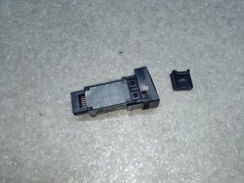 84718-76020 | Кнопка стоянкового гальма LEXUS CT200 11-17 - Фото 4