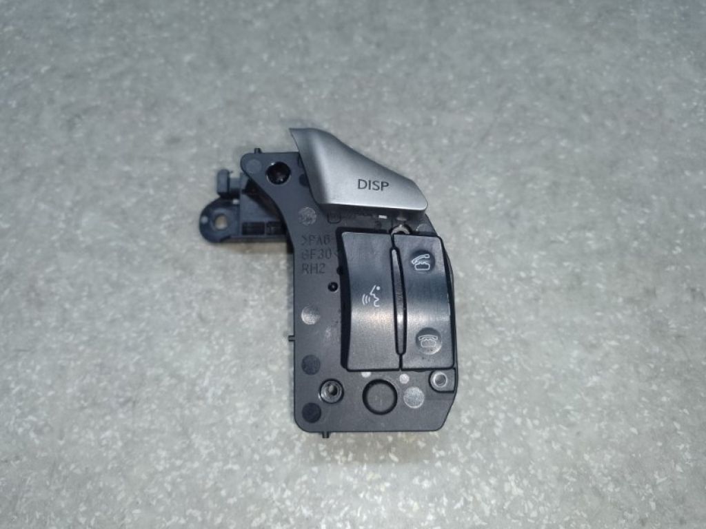 84250-76020-B3 | Кнопки на руль прав. LEXUS CT200 11-17