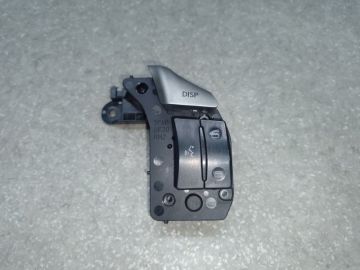 Кнопки на руль прав. LEXUS CT200 11-17