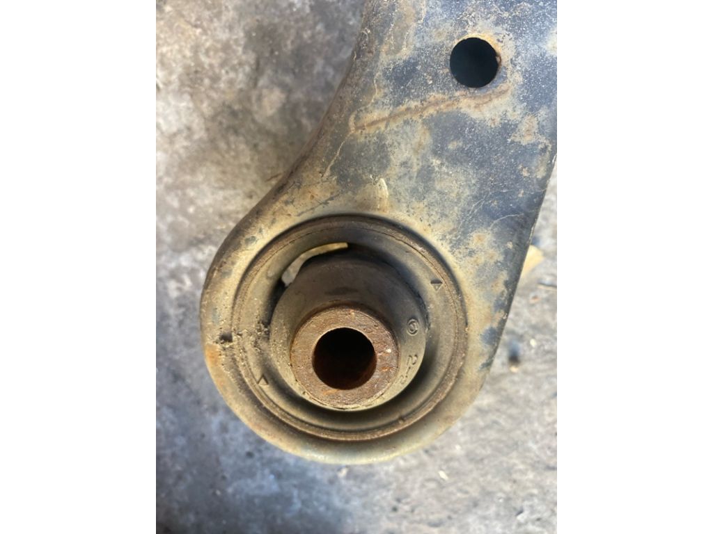 MR403419 | Важіль передньої підвіски нижній лів. MITSUBISHI LANCER IX 9 03-07 - Фото 3