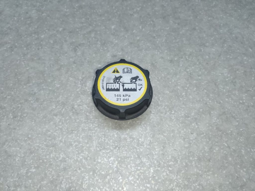 BE8Z-8100-A | Крышка расширительного бачка FORD FOCUS 10-18