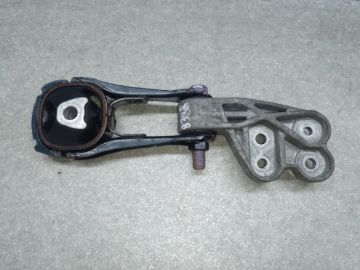 Подушка двигуна задн. TOYOTA PRIUS 16-