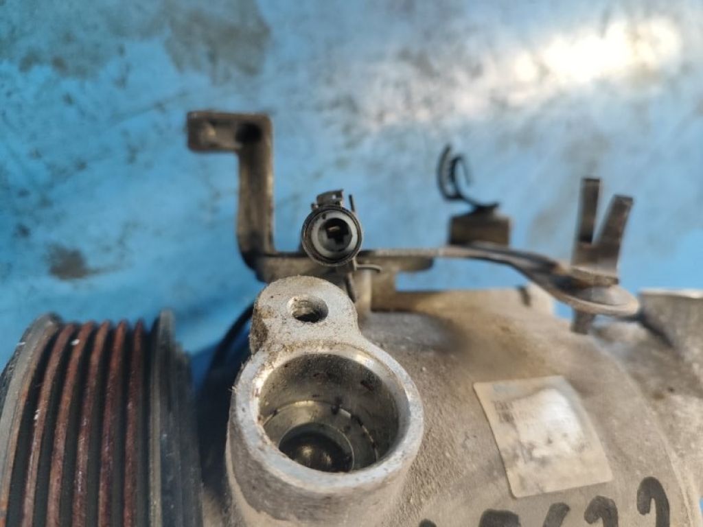 73111FJ000 | Компрессор кондиционера SUBARU IMPREZA 00-07 GD/GG - Фото 7