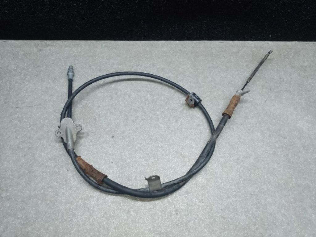 46430-06172 | Трос стоянкового гальма лів. TOYOTA CAMRY 55 14-17