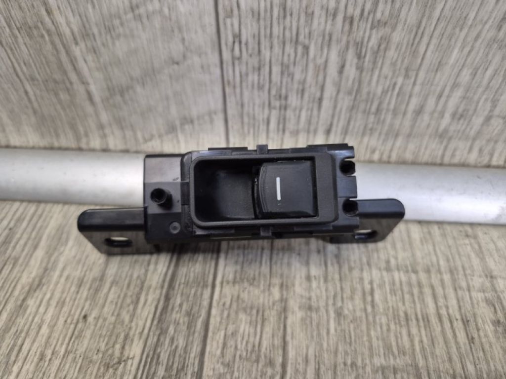 35770-THR-A11 | Кнопка склопідіймача задн. прав. HONDA ODYSSEY 17-