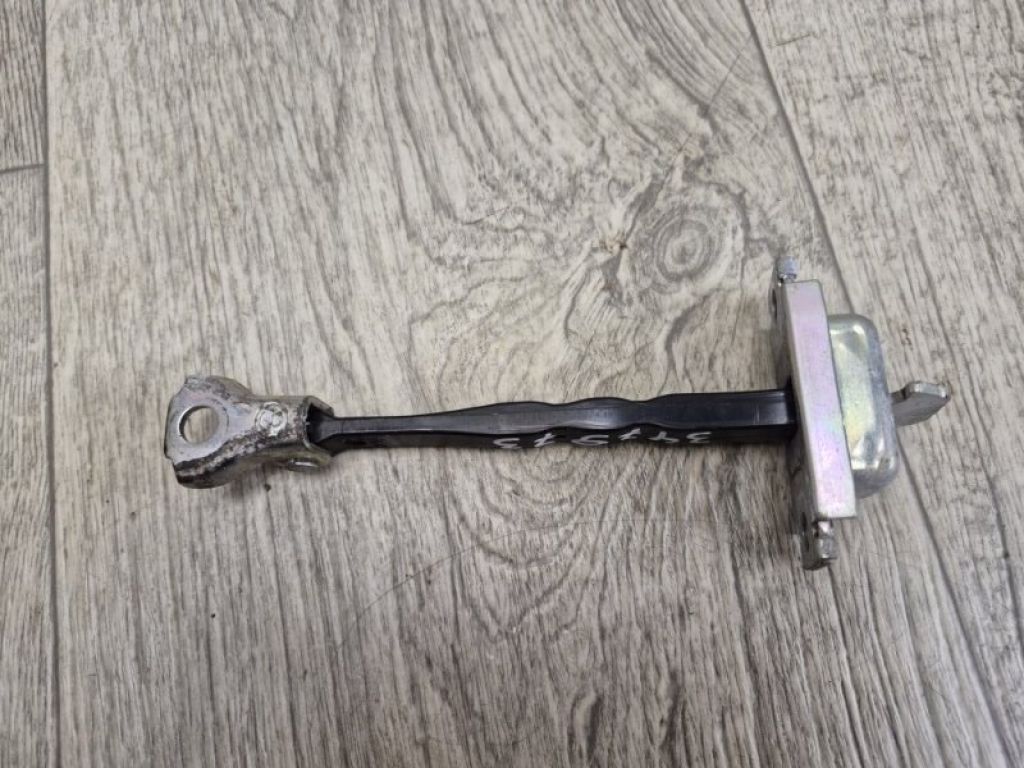 68610-47040 | Ограничитель двери передн. TOYOTA PRIUS 16- - Фото 2