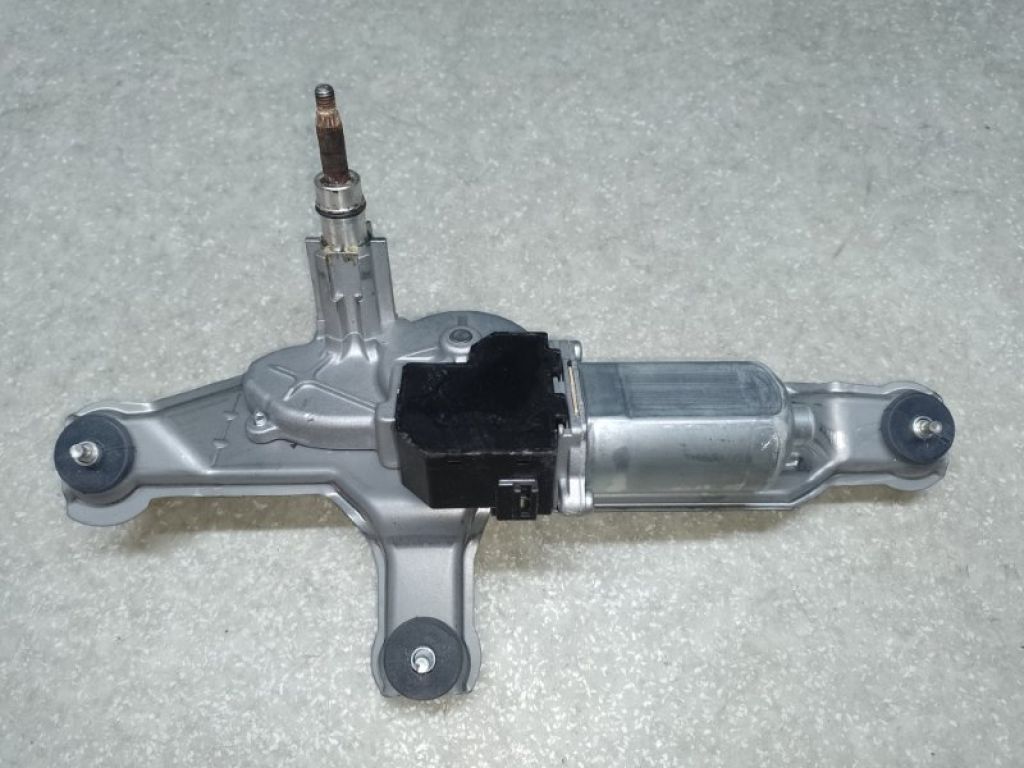 85130-48030 | Моторчик склоочисника задн. LEXUS RX300/330/350/400 03-09