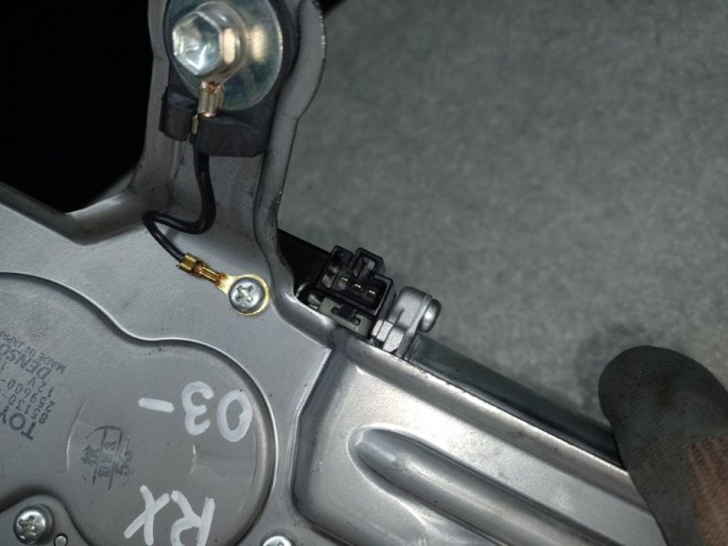 85130-48030 | Моторчик склоочисника задн. LEXUS RX300/330/350/400 03-09 - Фото 3