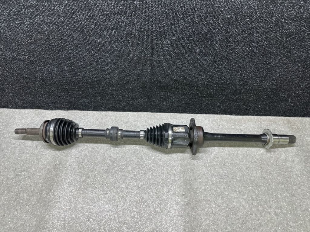 43410-06870 | Привід передній прав. TOYOTA CAMRY 70 17-