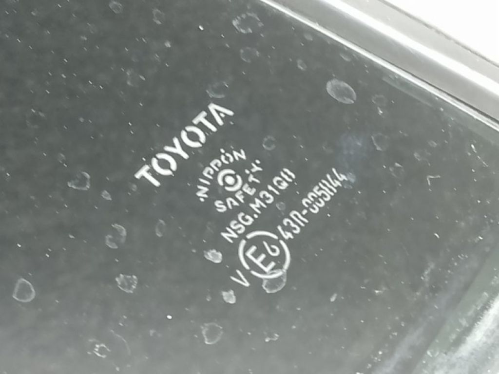 68124-47030 | Стекло двери глухое задн. лев. TOYOTA PRIUS 16- - Фото 2