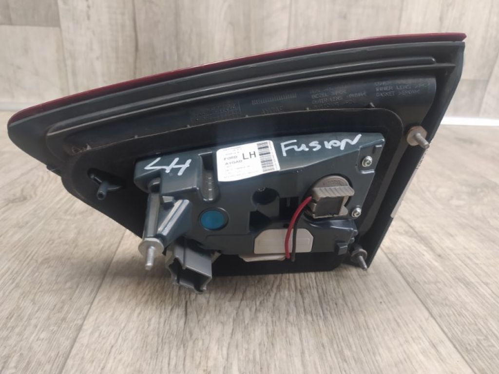 DS7Z-1340-5A | Фонарь внутренний лев. FORD FUSION 14- - Фото 2