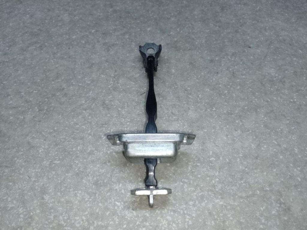 82430-4CL0A | Ограничитель двери задн. NISSAN X-TRAIL/ROGUE T32 13-20 - Фото 2