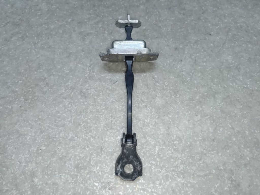 82430-4CL0A | Ограничитель двери задн. NISSAN X-TRAIL/ROGUE T32 13-20 - Фото 2