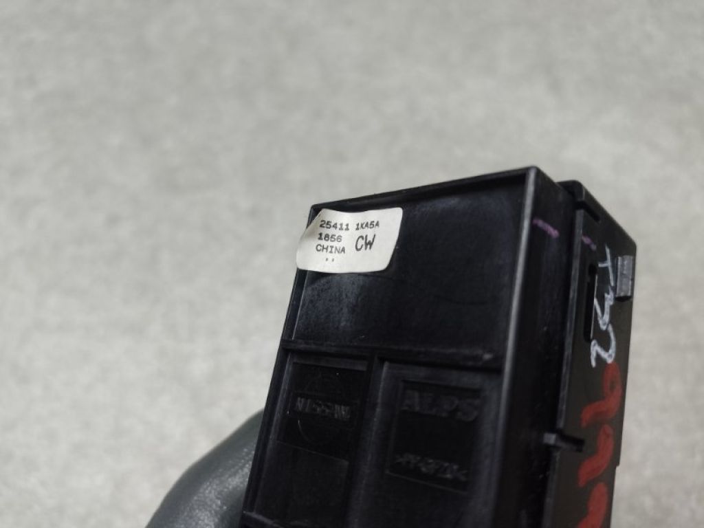 25411-1KA5A | Кнопка стеклоподъемника передн. прав. NISSAN X-TRAIL/ROGUE T32 13-20 - Фото 4